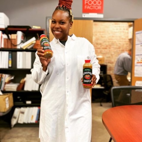 Meet your Posher, Ericka - Picture 1 of 1